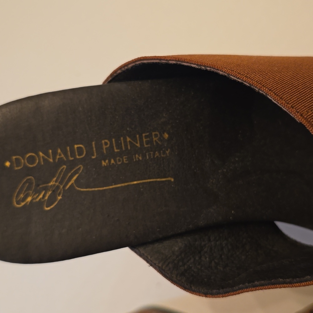 NWOT DONALD PLINER Platforms With Rust Brown Upper And Cork Heel.Sz9 $60 - Picture 2 of 7